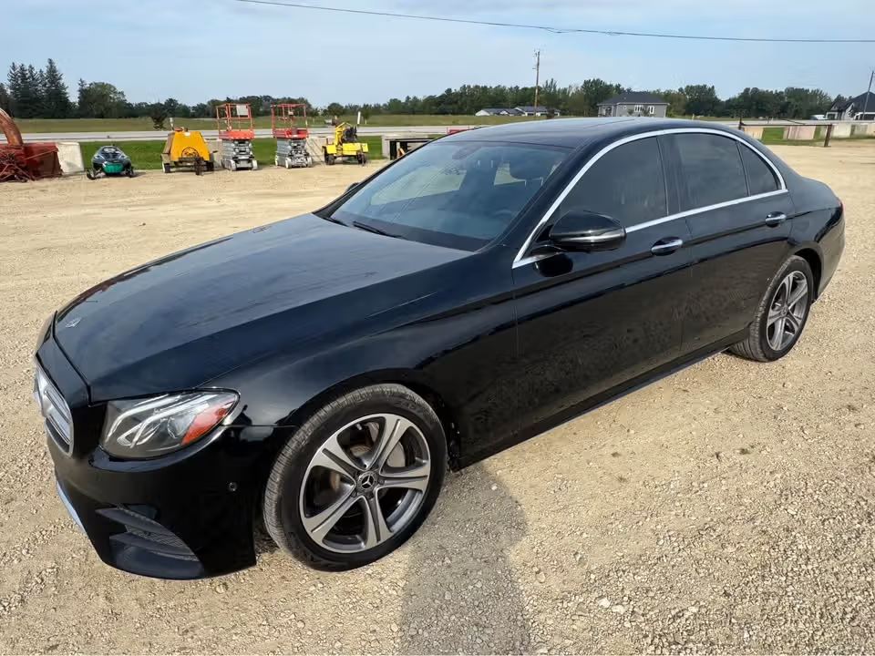 MERCEDES-BENZ E-CLASS - 2