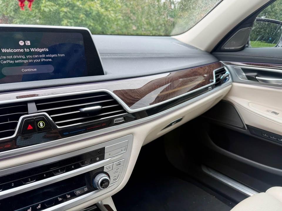 صورة 9 لـ 2022 BMW 740 I XDRIVE