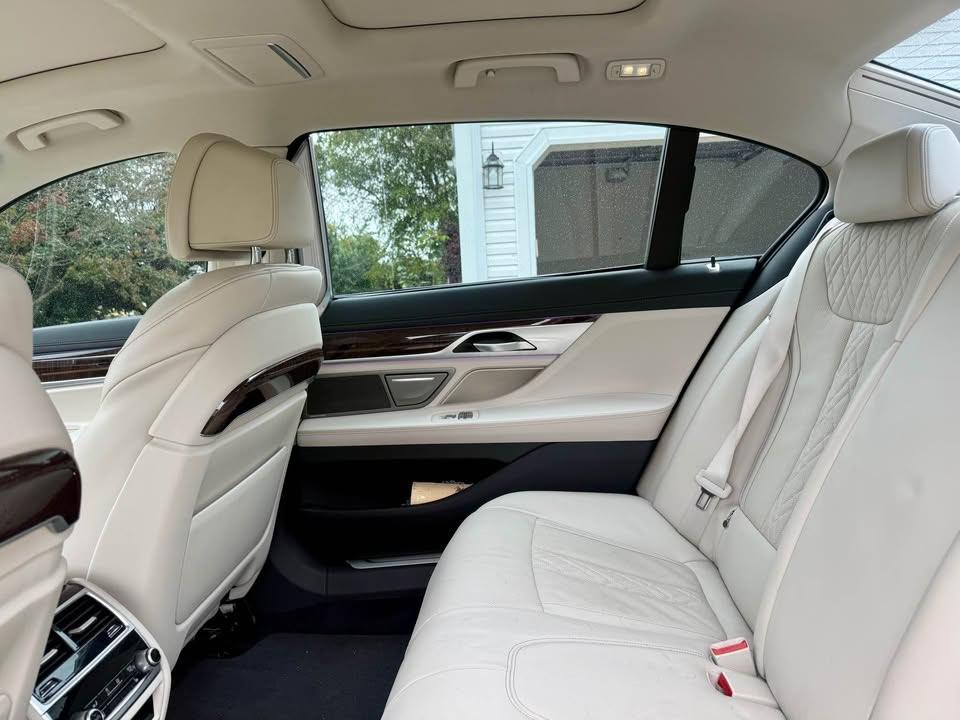 صورة مصغرة 12 لـ 2022 BMW 740 I XDRIVE