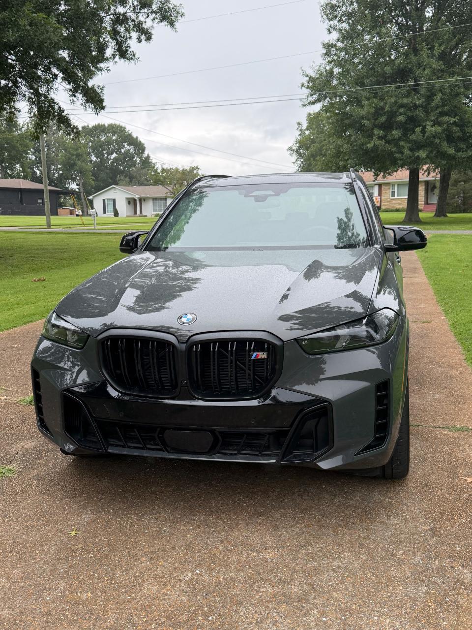 2024 BMW X5 M60I photo 2
