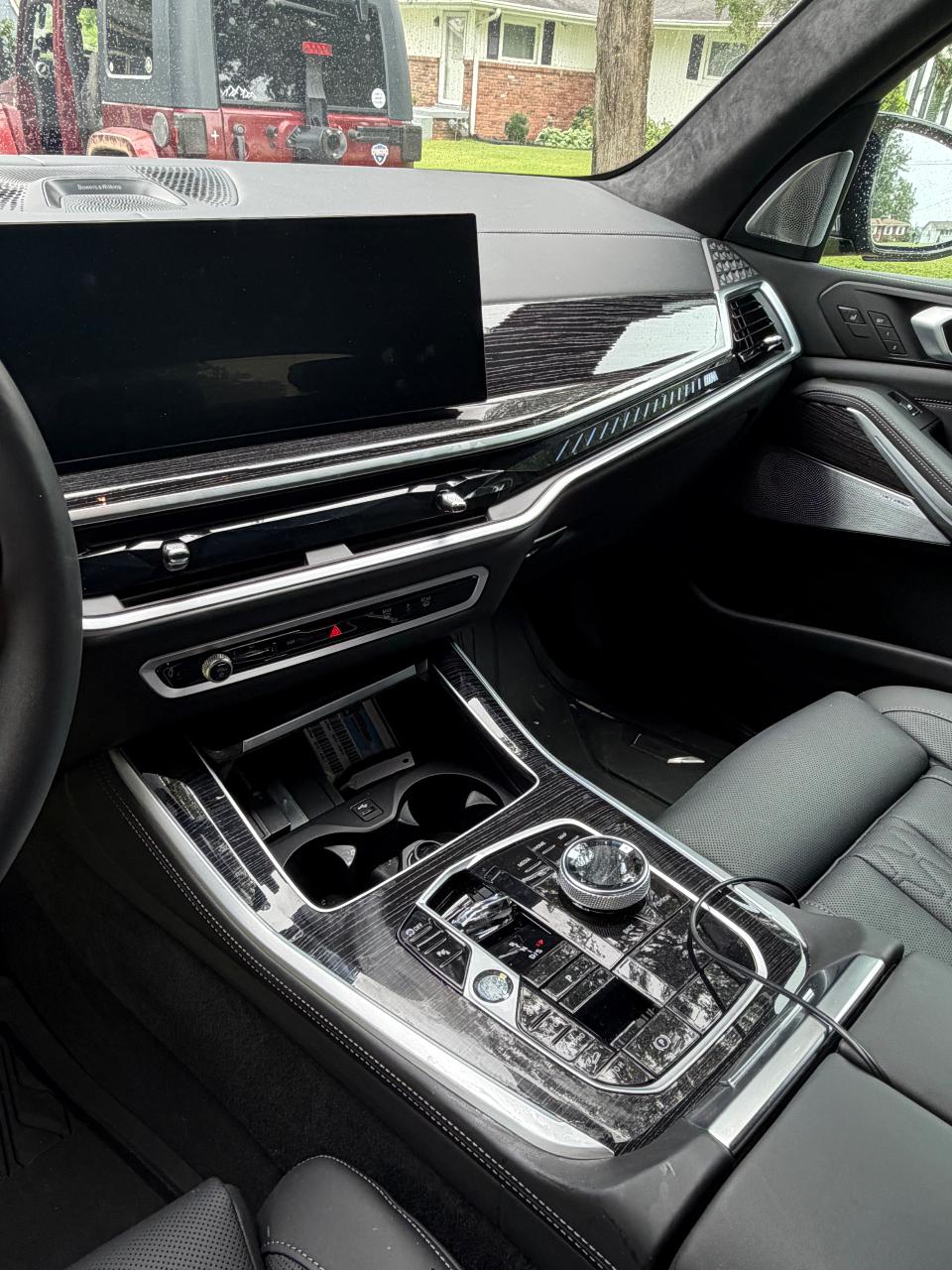 2024 BMW X5 M60I photo 8