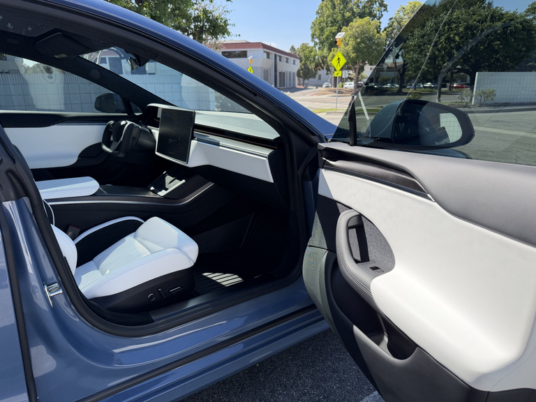 صورة مصغرة 11 لـ 2026 Tesla MODEL S PLAID
