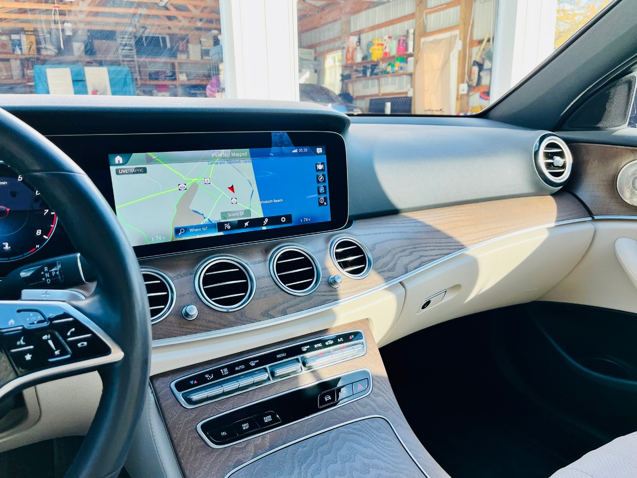 MERCEDES-BENZ E-CLASS - 6