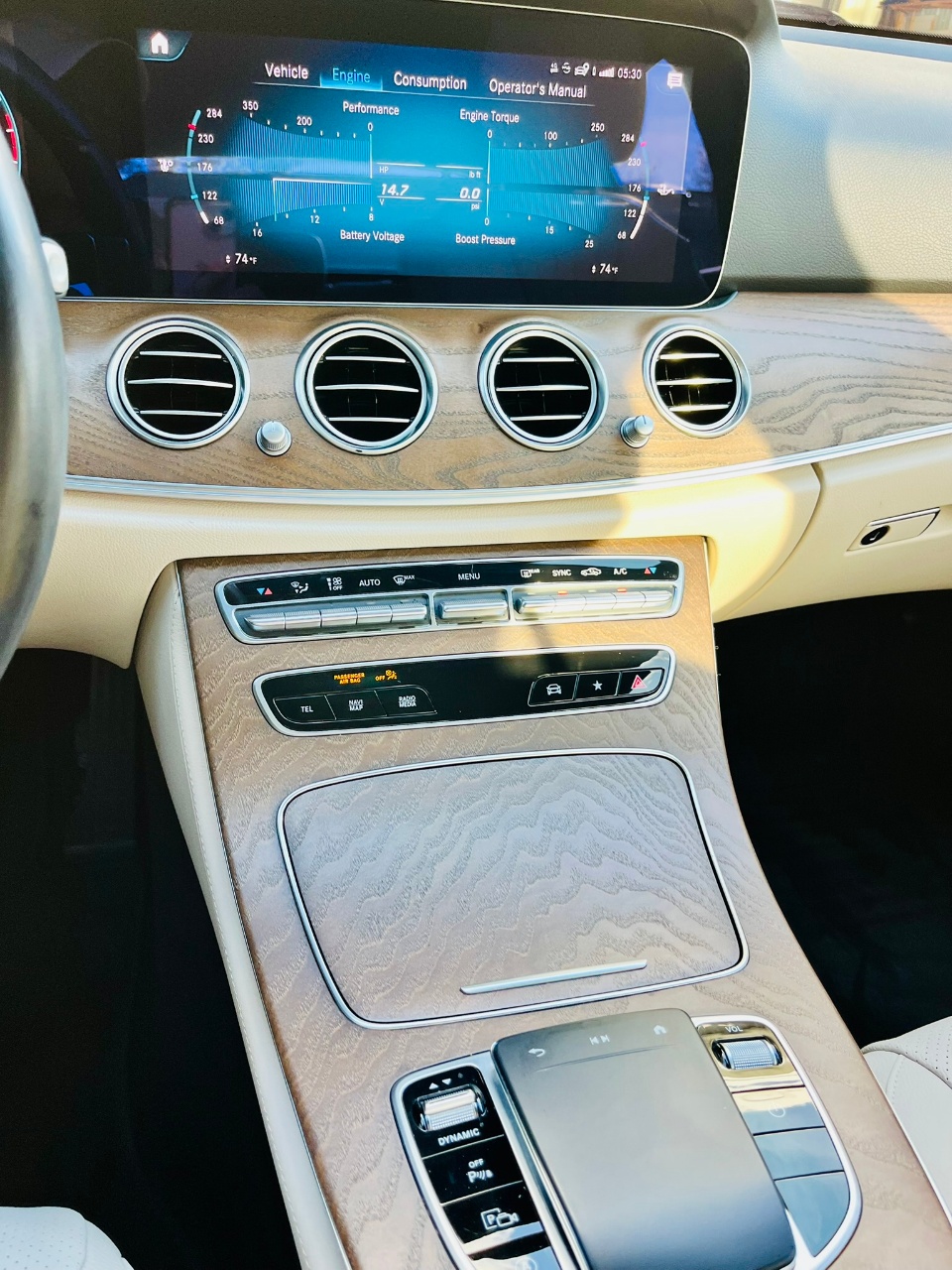 MERCEDES-BENZ E-CLASS - 8