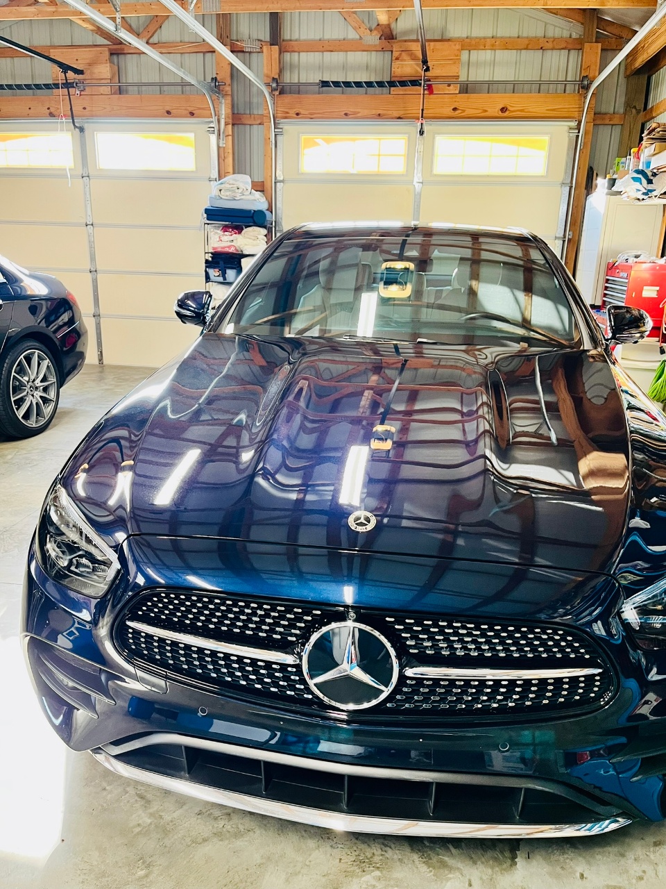 MERCEDES-BENZ E-CLASS - 1