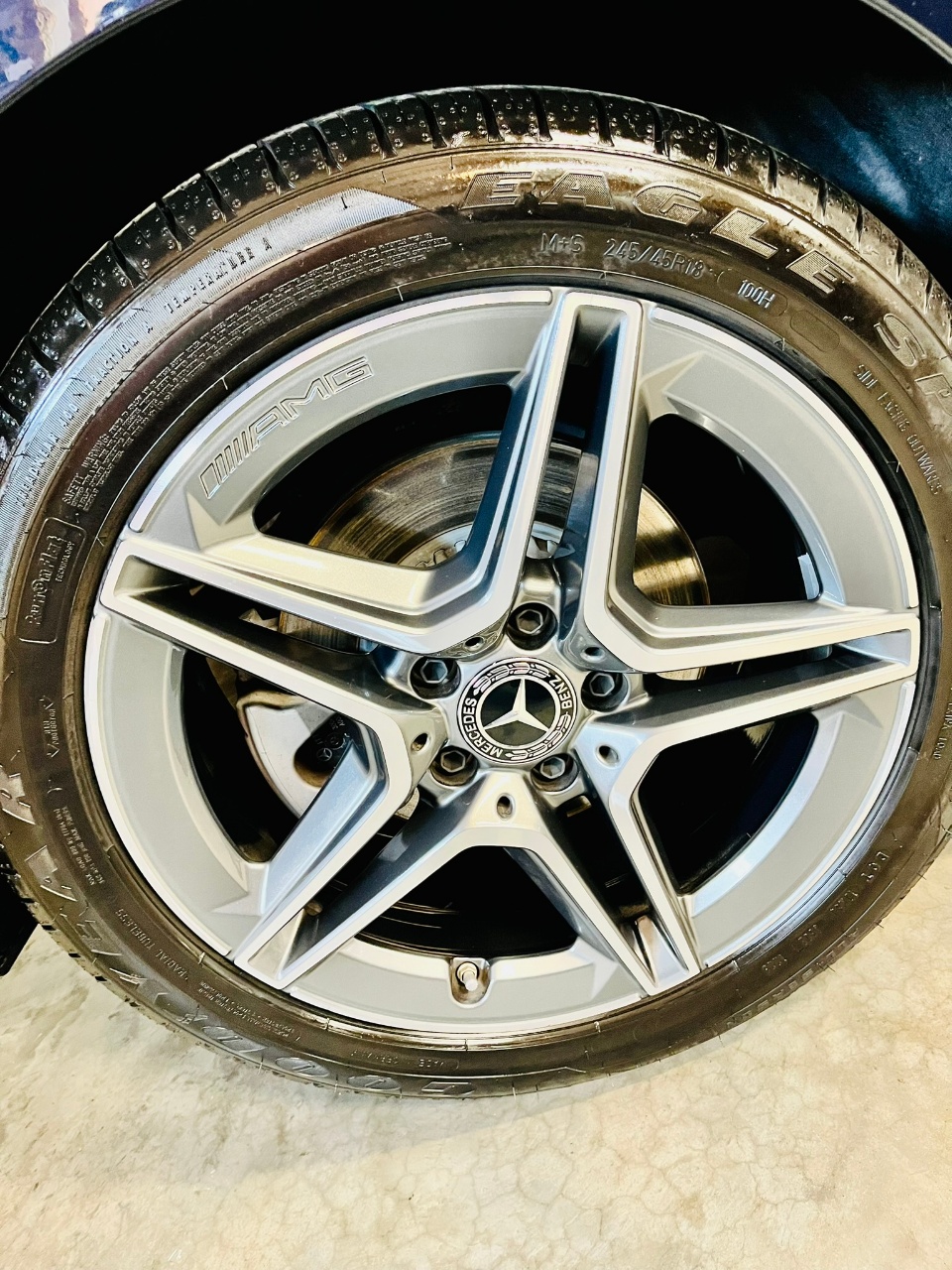 MERCEDES-BENZ E-CLASS - 3