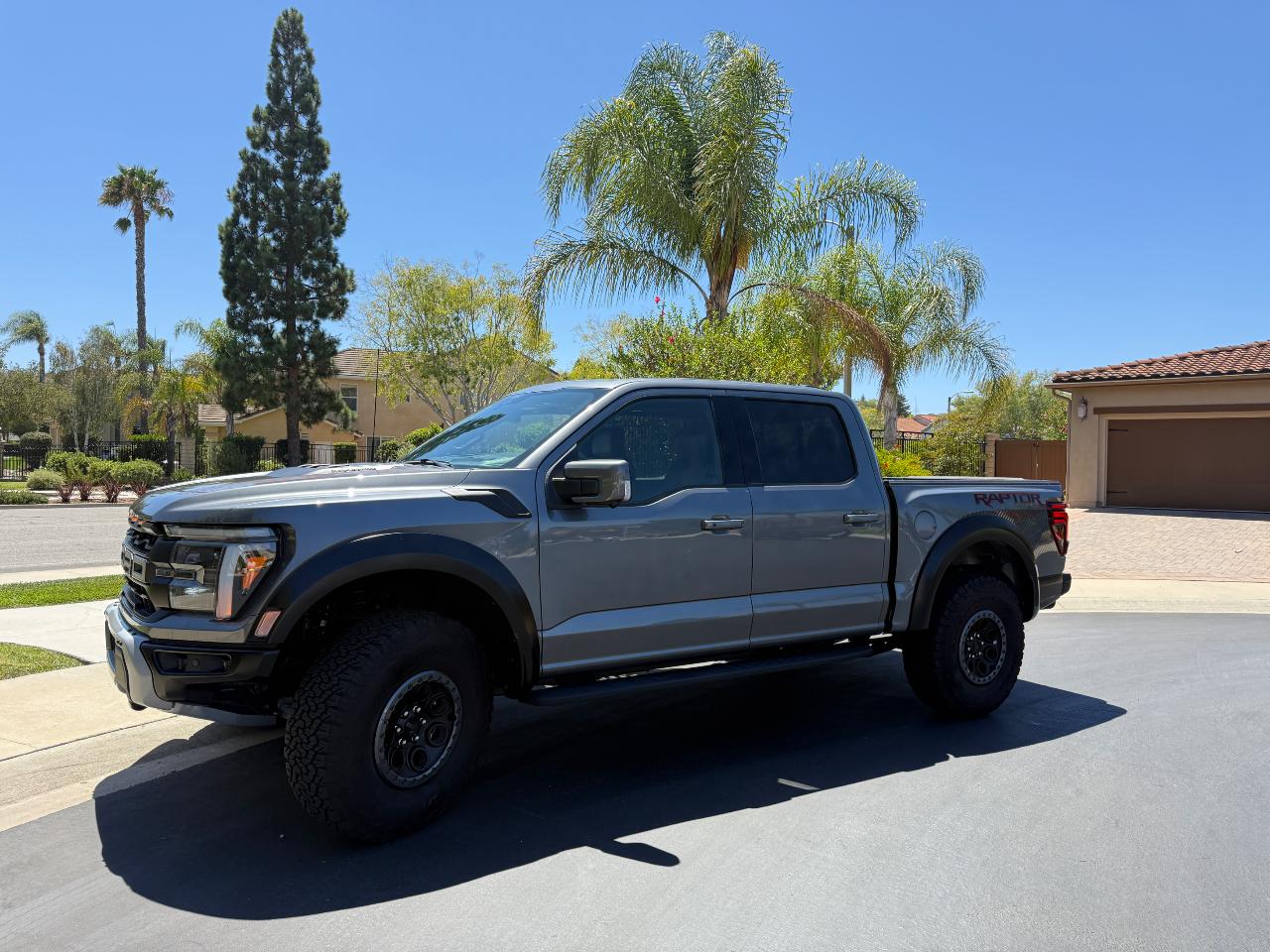 صورة 3 لـ 2025 FORD F-150 RAPTOR