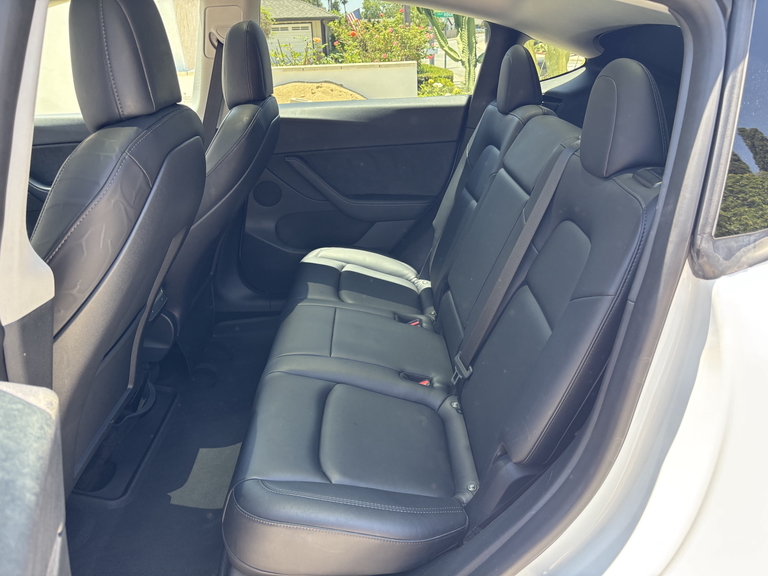 صورة 6 لـ 2022 Tesla MODEL Y LONG RANGE