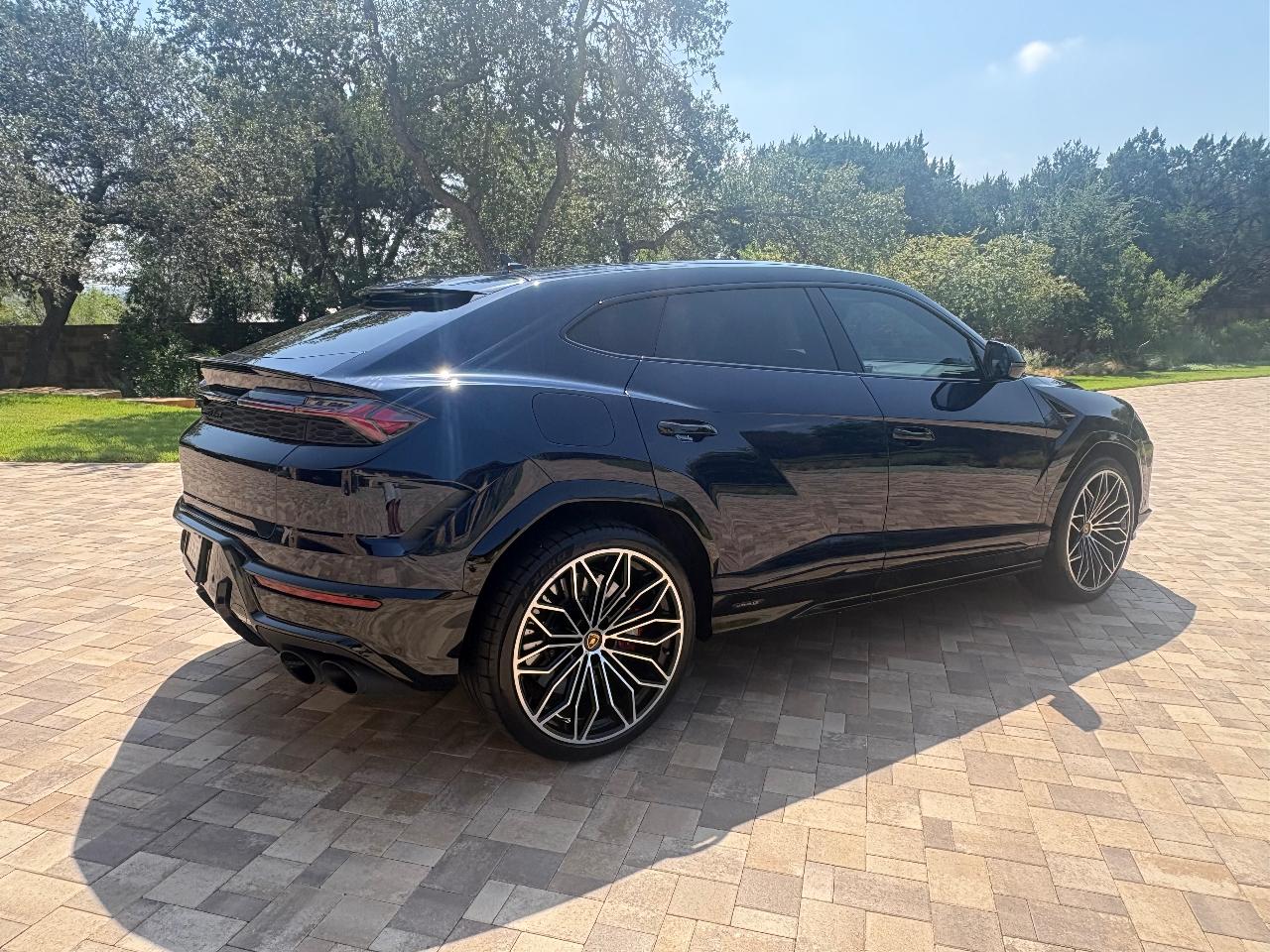 2025 Lamborghini URUS SE 照片 5