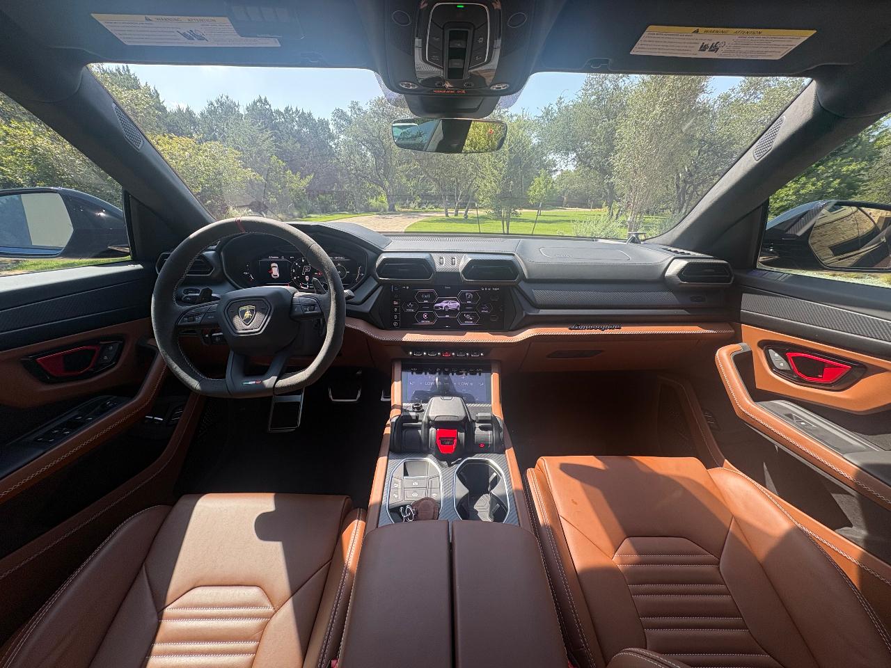 2025 Lamborghini URUS SE 照片 10