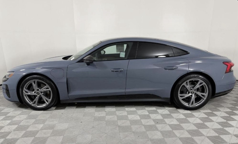 2023 AUDI E-TRON GT PREMIUM PLUS — фото 2