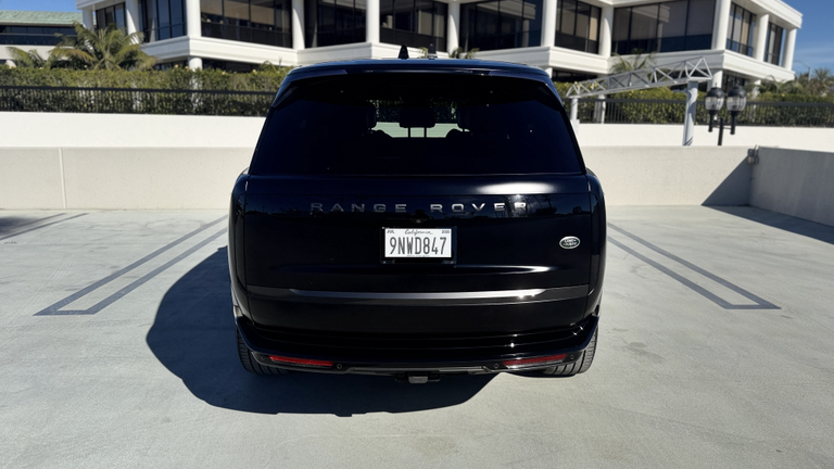 صورة 4 لـ 2023 LAND Rover RANGE ROVER P530 SE SWB