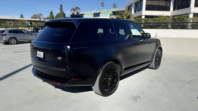 صورة 3 لـ 2023 LAND Rover RANGE ROVER P530 SE SWB