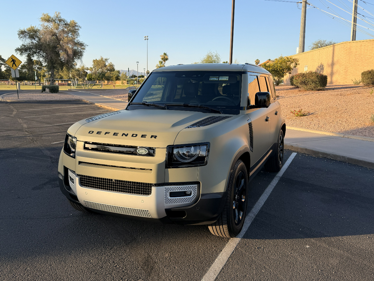 2025 LAND Rover DEFENDER 110 P300 S — фото 1