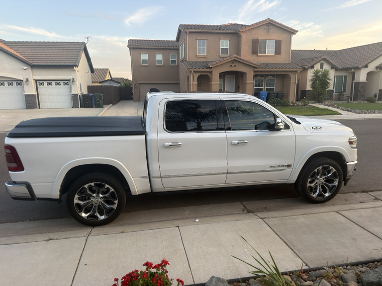 2020 RAM 1500 LIMITED — миниатюра 13