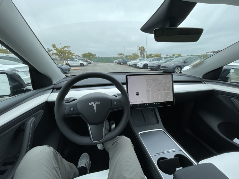صورة مصغرة 2 لـ 2024 Tesla MODEL Y PERFORMANCE