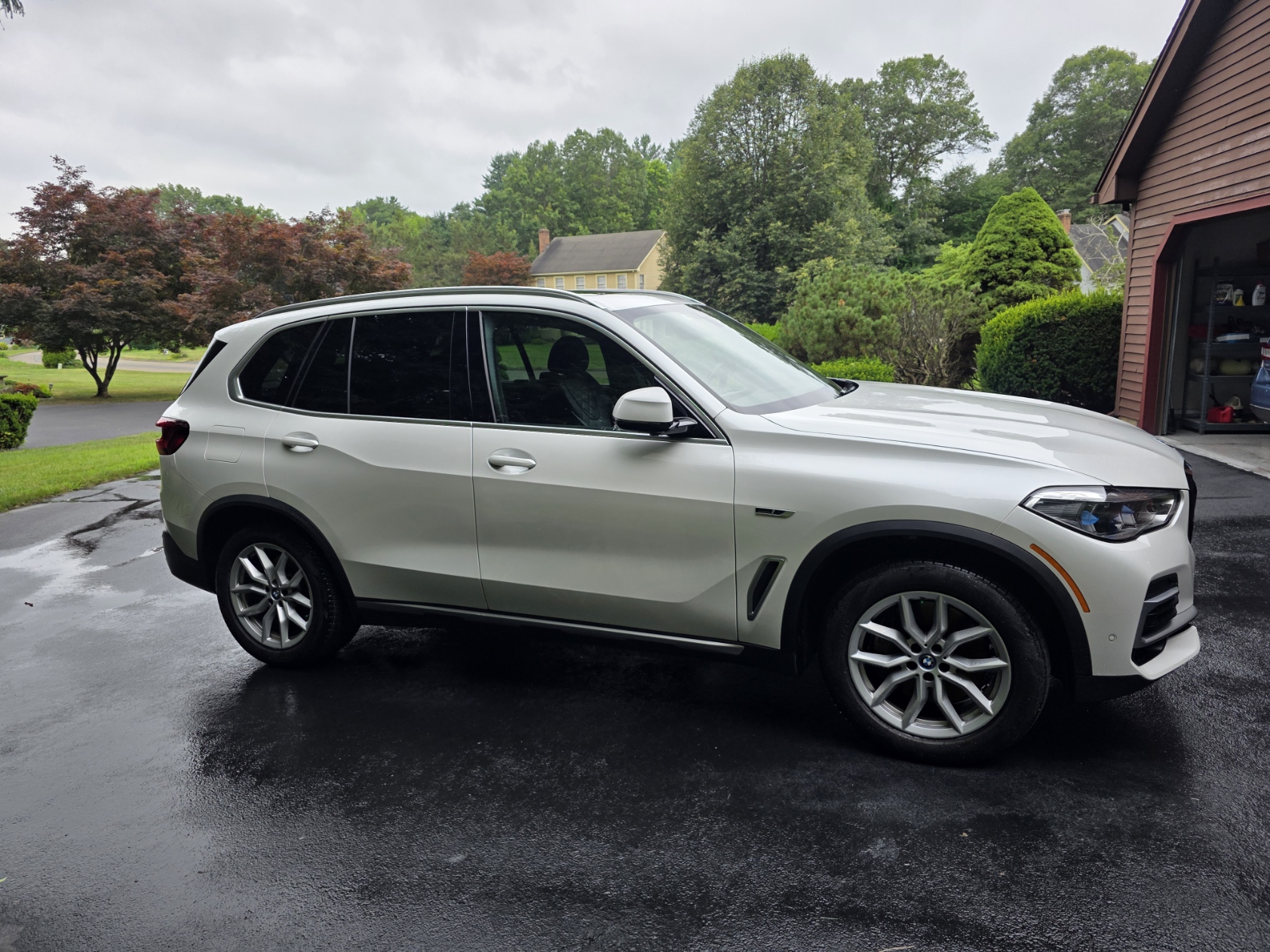 2023 BMW X5 PHEV XDRIVE45E — фото 2