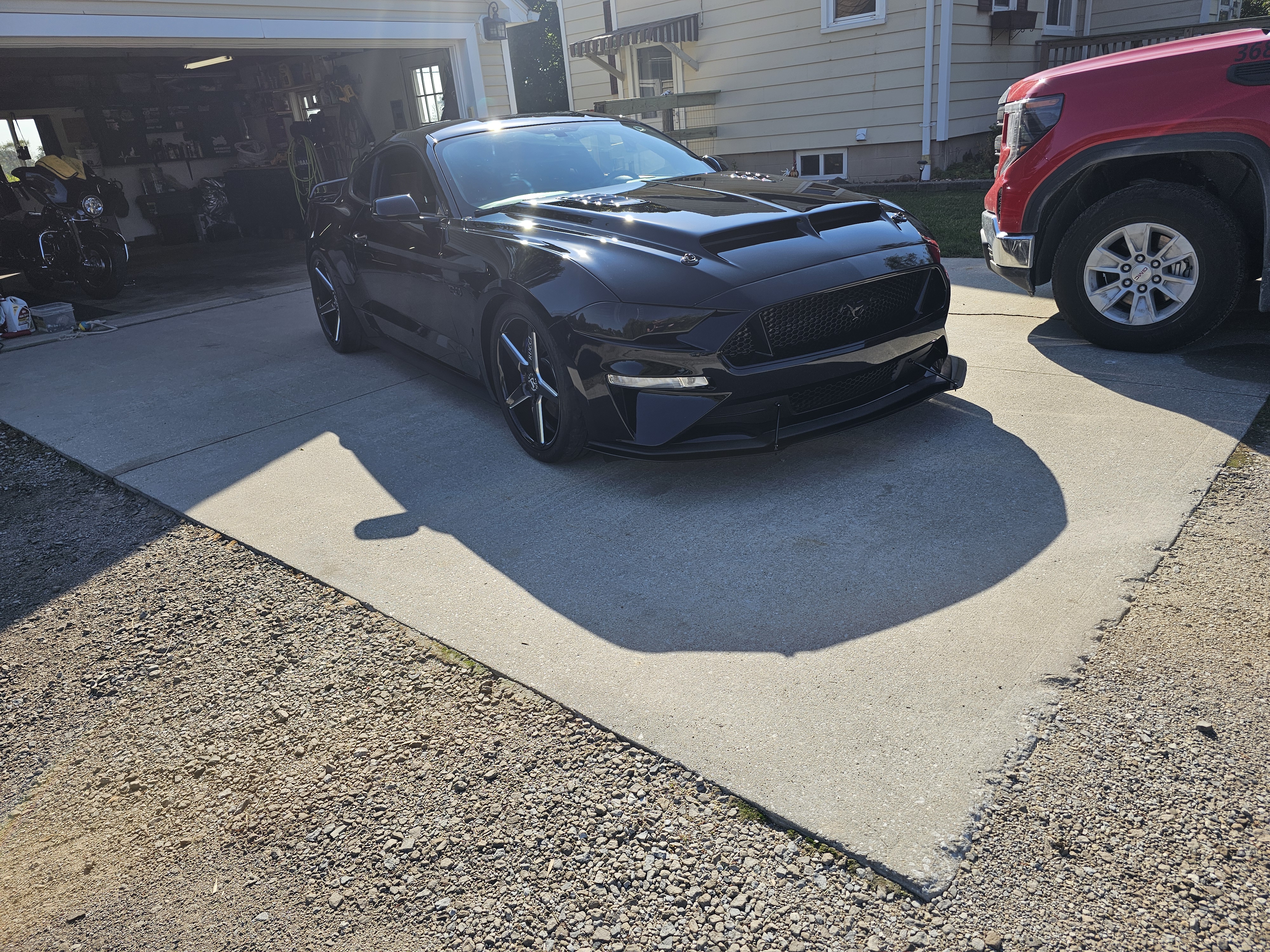 صورة 4 لـ 2020 FORD MUSTANG GT