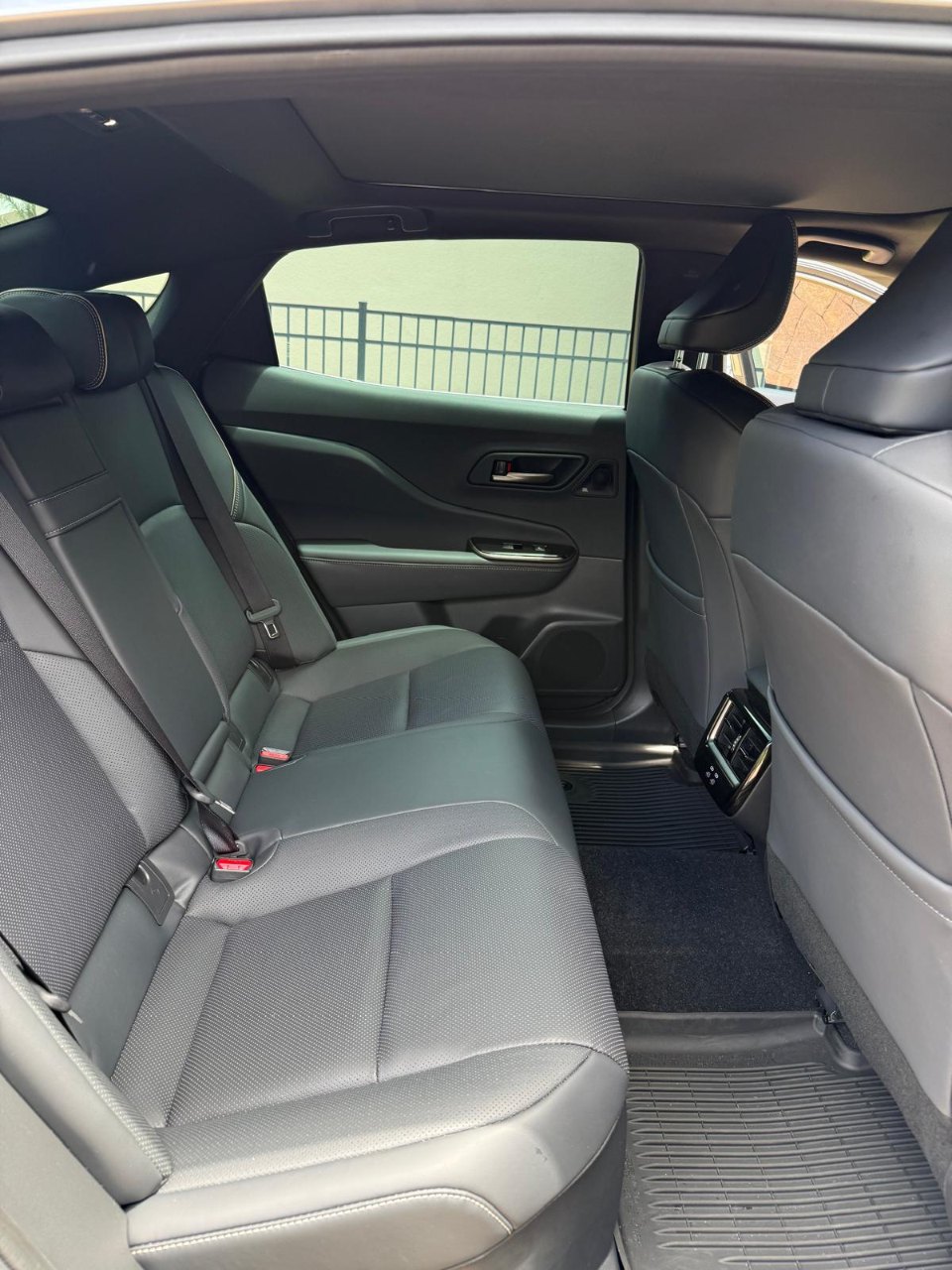2025 Toyota CROWN PLATINUM — фото 10