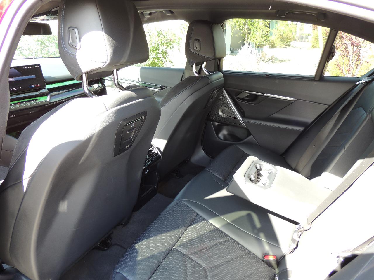 2024 BMW I5 EDRIVE40 — фото 21