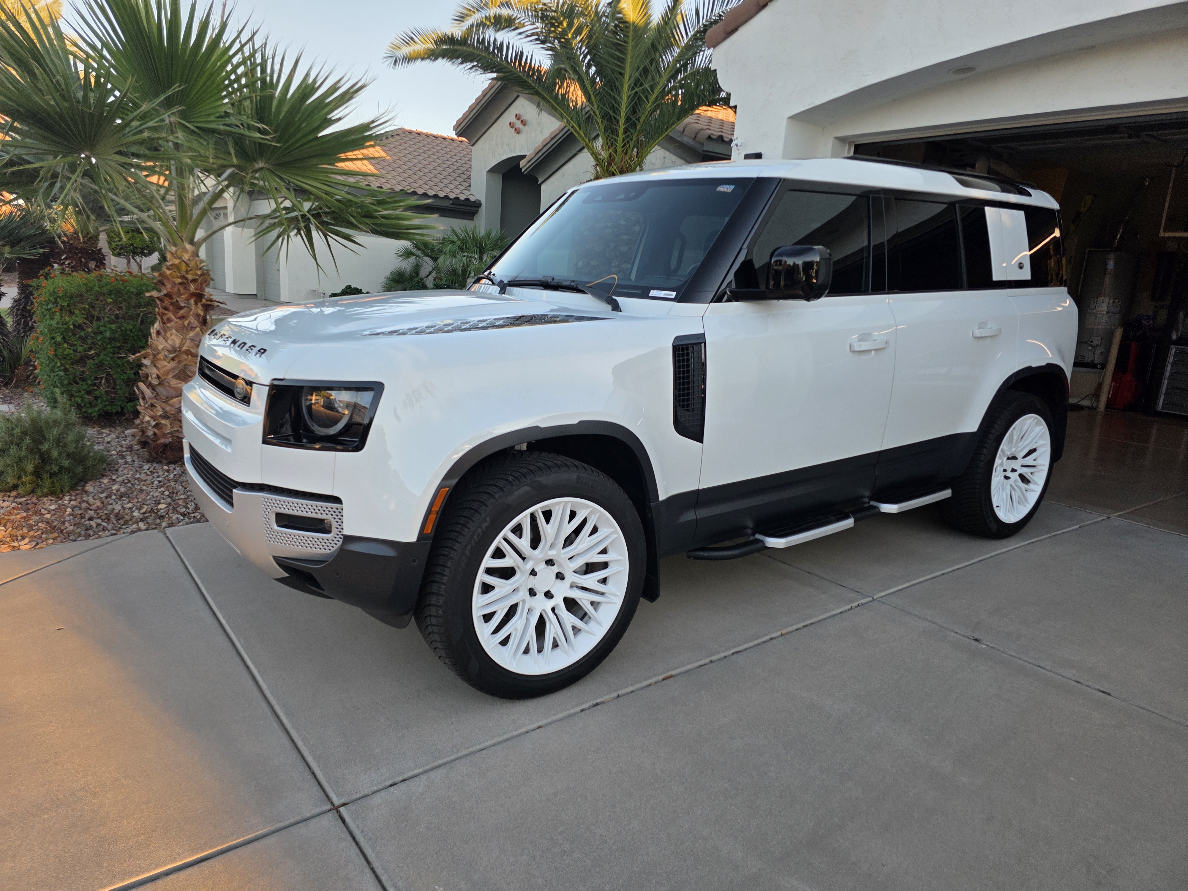 2024 LAND Rover DEFENDER 110 P300 S 照片 1