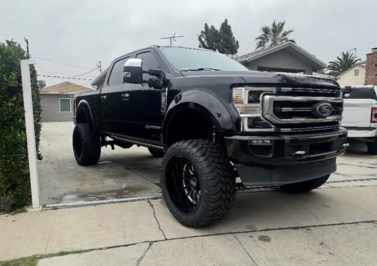 صورة 2 لـ 2020 FORD F-350 PLATINUM