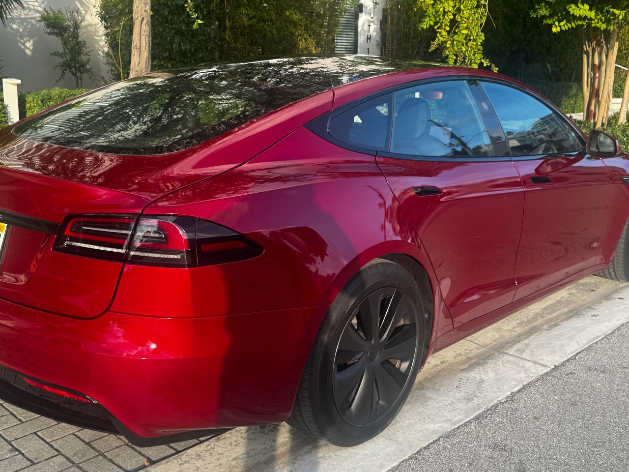 صورة 10 لـ 2024 Tesla MODEL S LONG RANGE