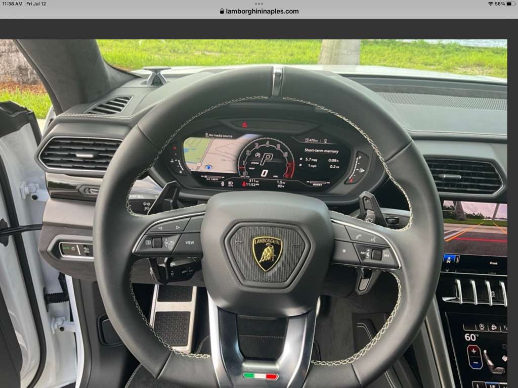 صورة 5 لـ 2024 Lamborghini URUS S