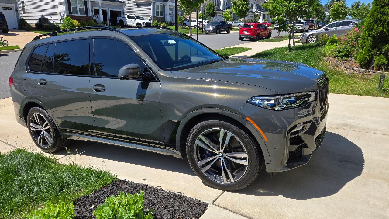 صورة 6 لـ 2022 BMW X7 M50I