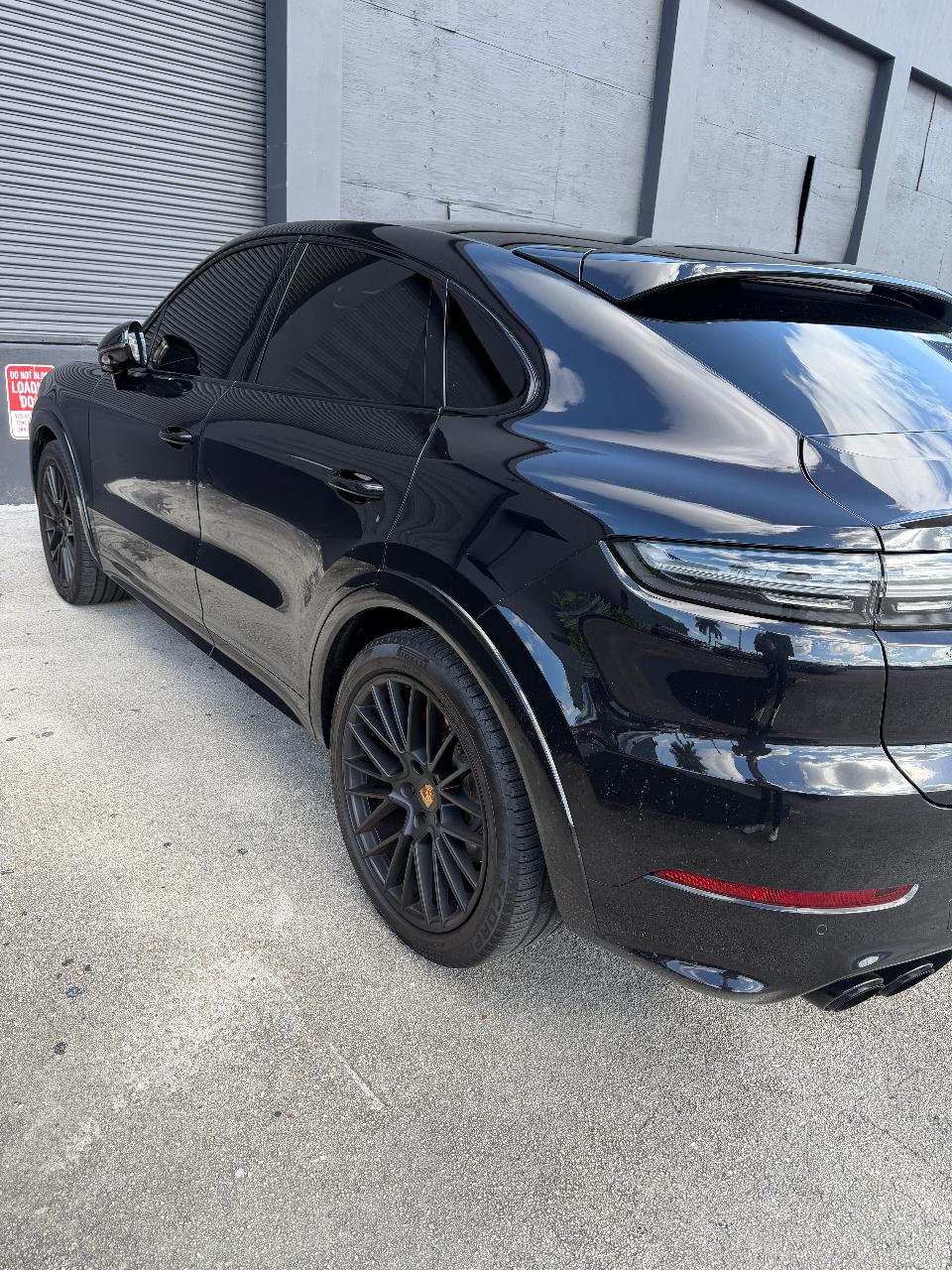 صورة 10 لـ 2021 Porsche CAYENNE CAYENNE GTS
