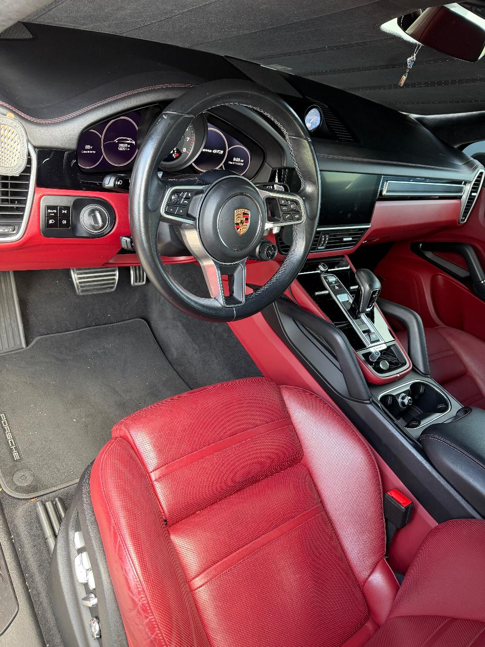 صورة 8 لـ 2021 Porsche CAYENNE CAYENNE GTS