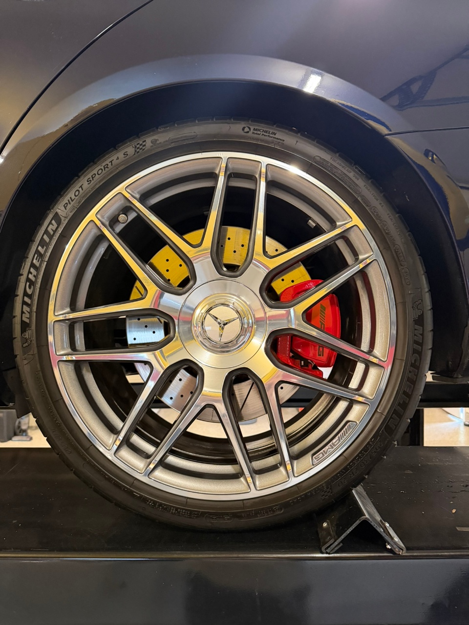 2020 Mercedes-BENZ AMG E 63 S 4MATIC — миниатюра 21