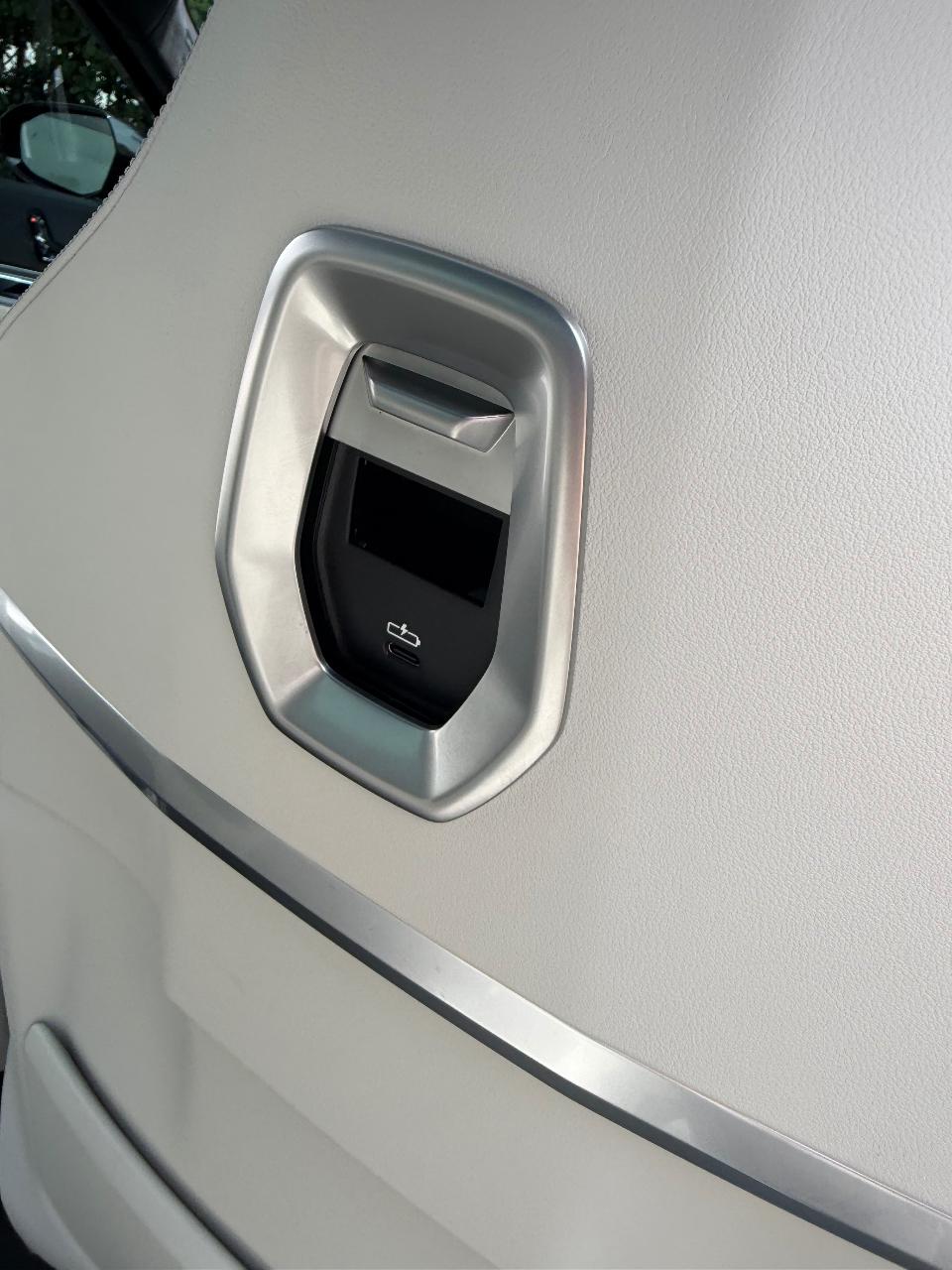 2023 BMW 760 I XDRIVE — миниатюра 19