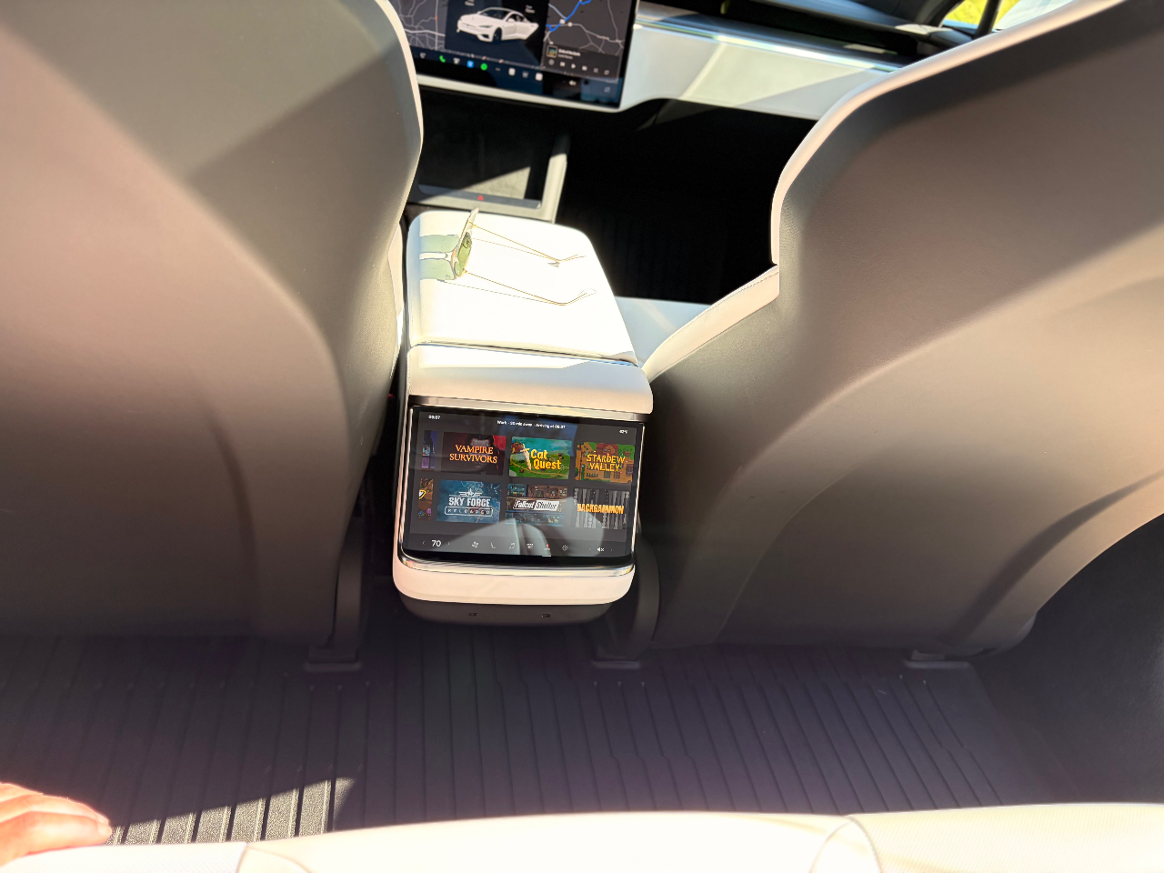 TESLA MODEL S PLAID - 10