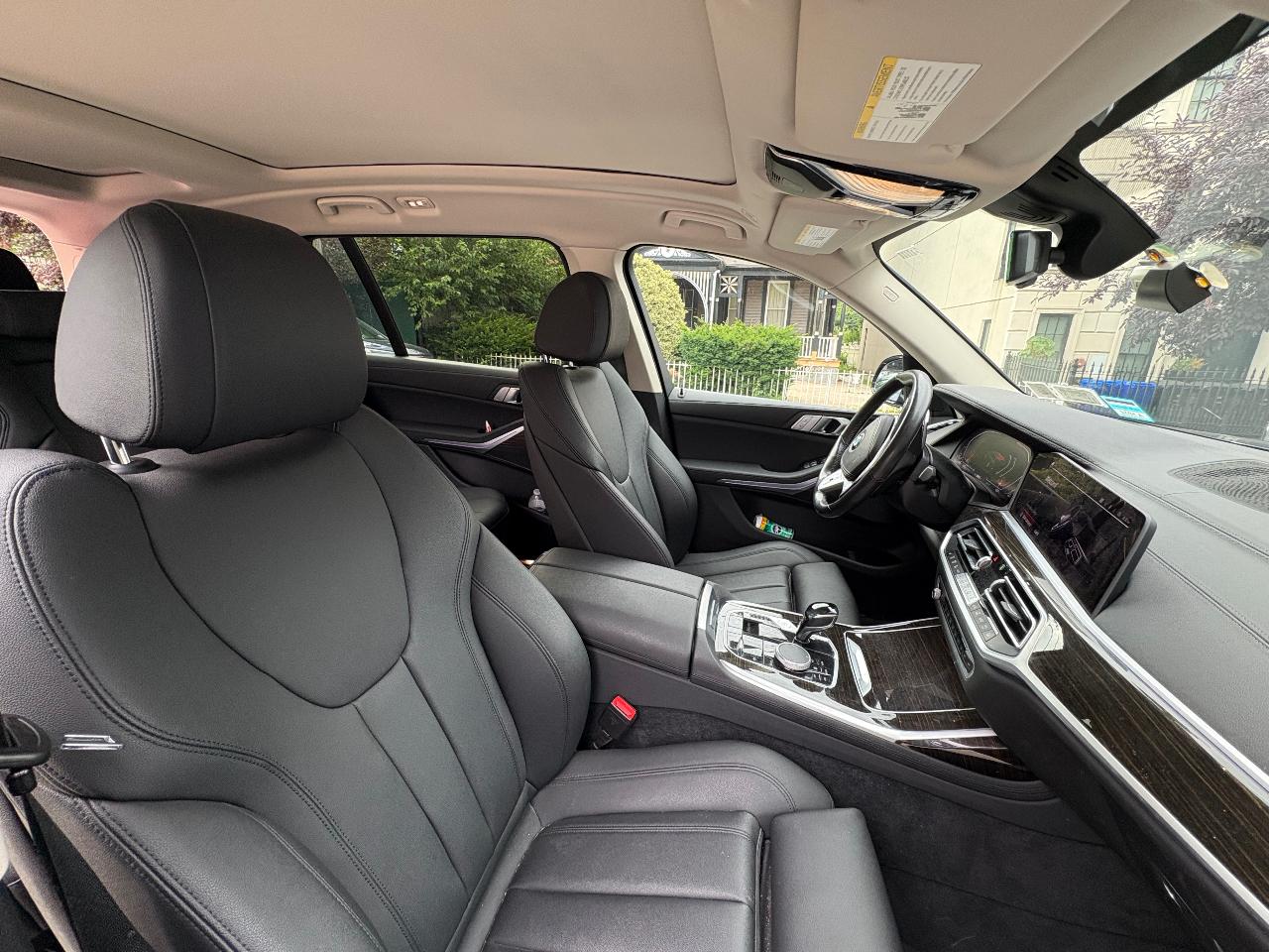 صورة 8 لـ 2020 BMW X7 XDRIVE40I