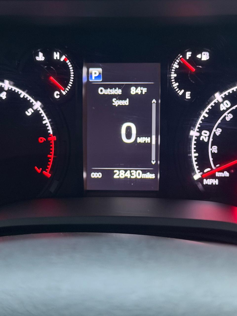 صورة 8 لـ 2023 Toyota 4RUNNER SR5