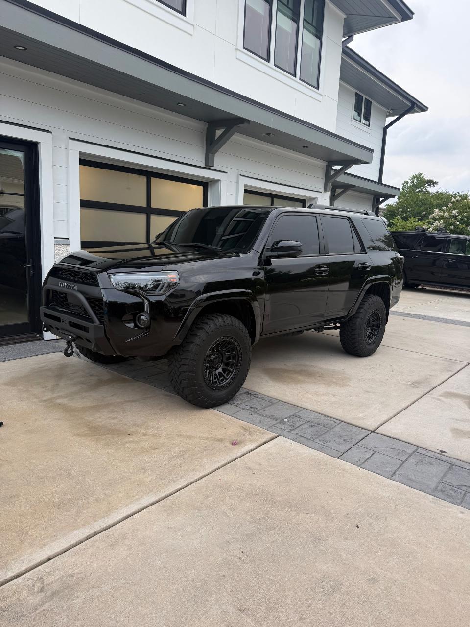 صورة 1 لـ 2023 Toyota 4RUNNER SR5