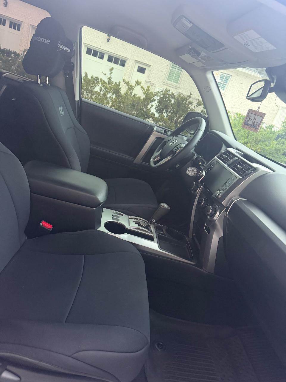 2023 Toyota 4RUNNER SR5 缩略图 17