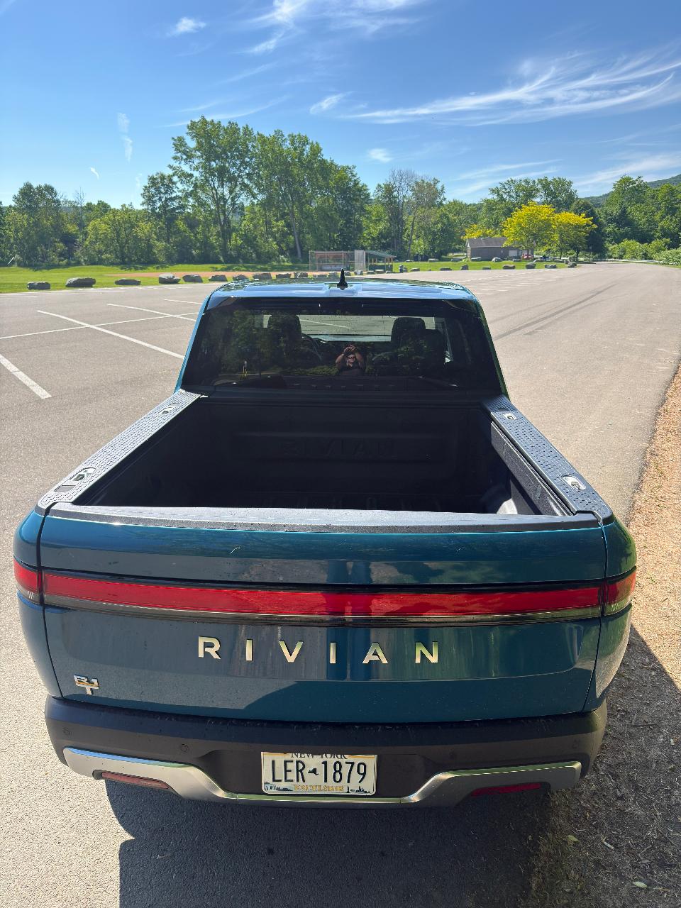 2023 Rivian R1T ADVENTURE QUAD-MOTOR LARGE PACKAGE 照片 8