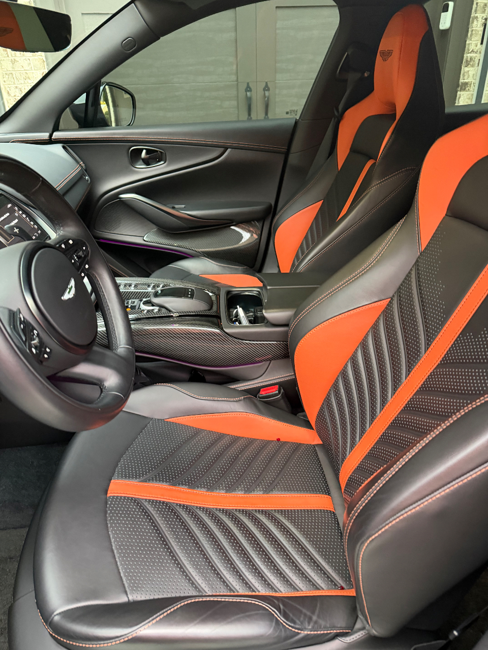 صورة 7 لـ 2023 Aston Martin DBX 707