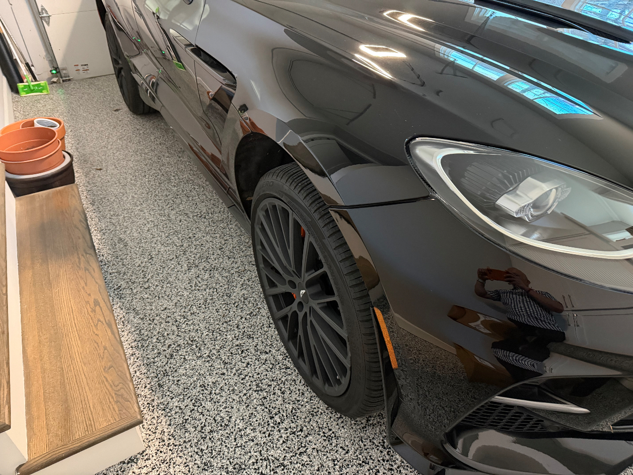 صورة 1 لـ 2023 Aston Martin DBX 707