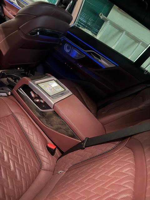 2020 BMW 750 I XDRIVE 照片 15