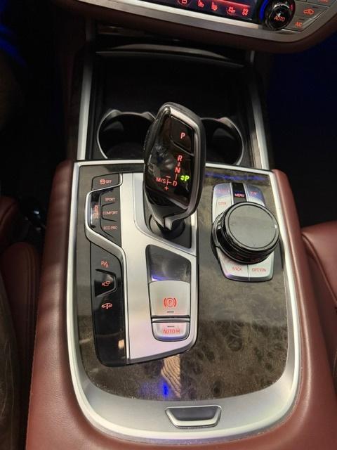2020 BMW 750 I XDRIVE 照片 23