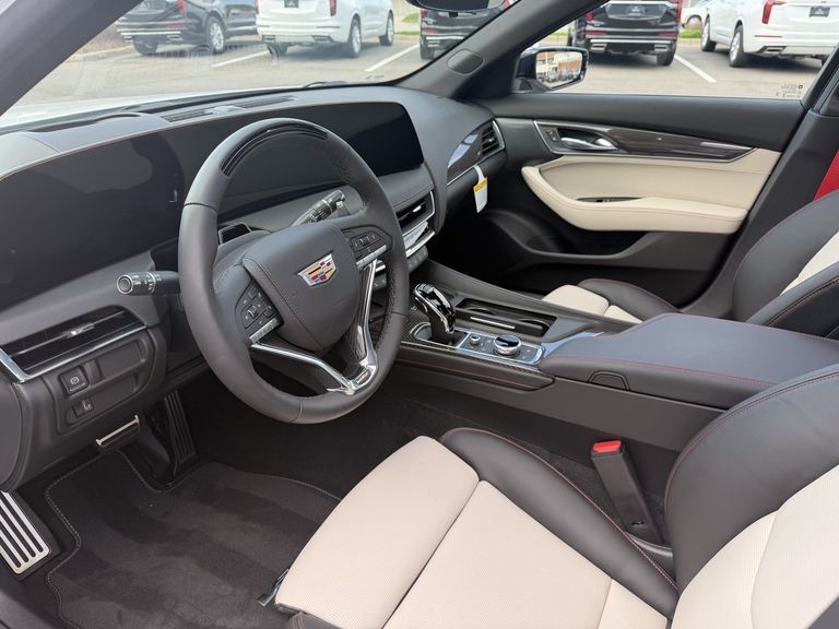 2026 Cadillac CT5-V BASE 照片 8