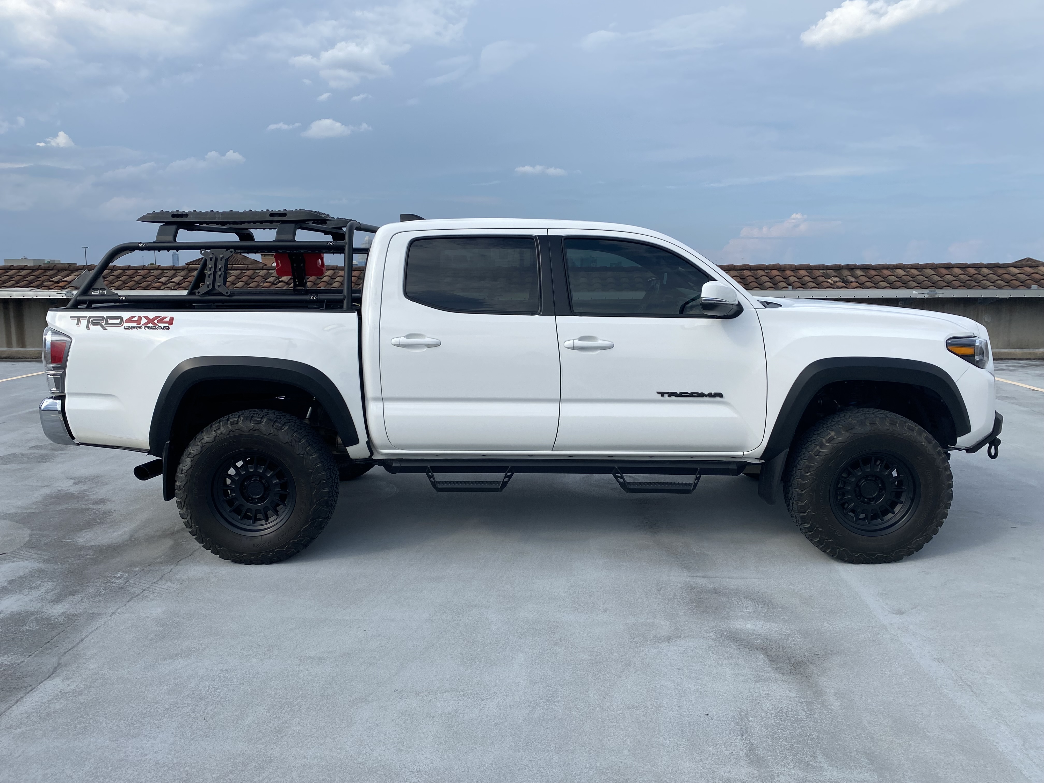 صورة 1 لـ 2023 Toyota TACOMA TRD OFF ROAD