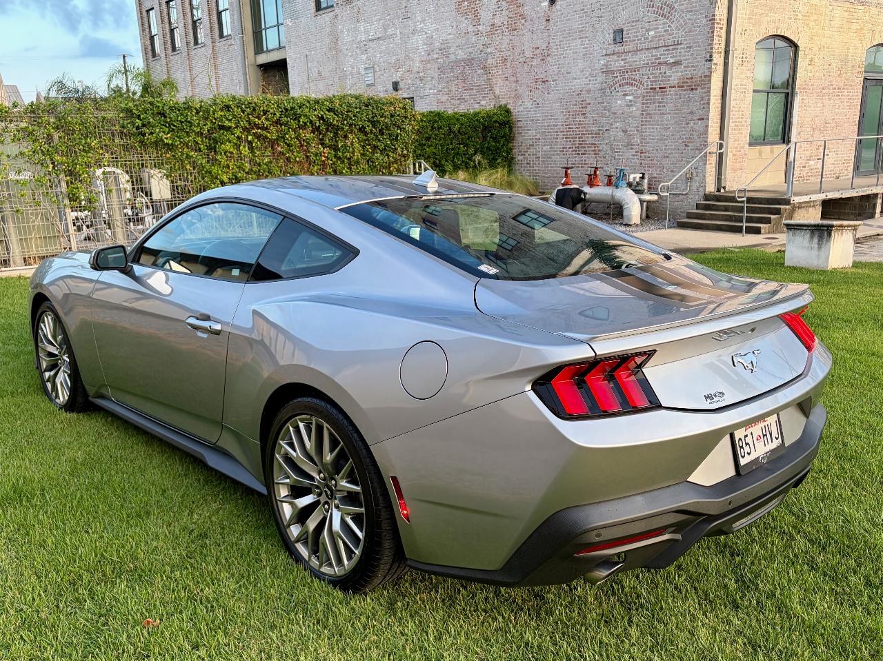 صورة 3 لـ 2024 FORD MUSTANG ECOBOOST PREMIUM