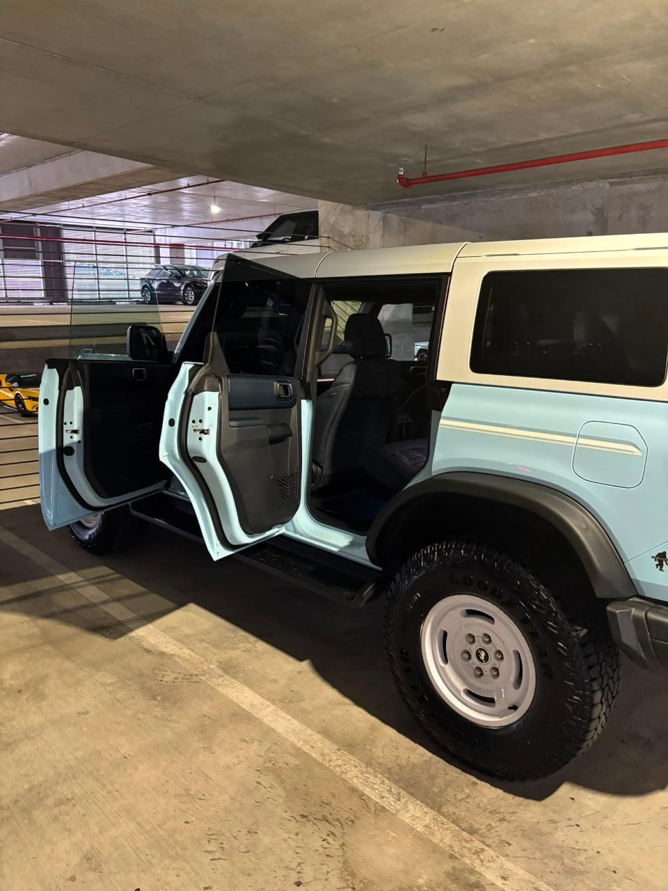 2025 FORD BRONCO HERITAGE EDITION — миниатюра 11
