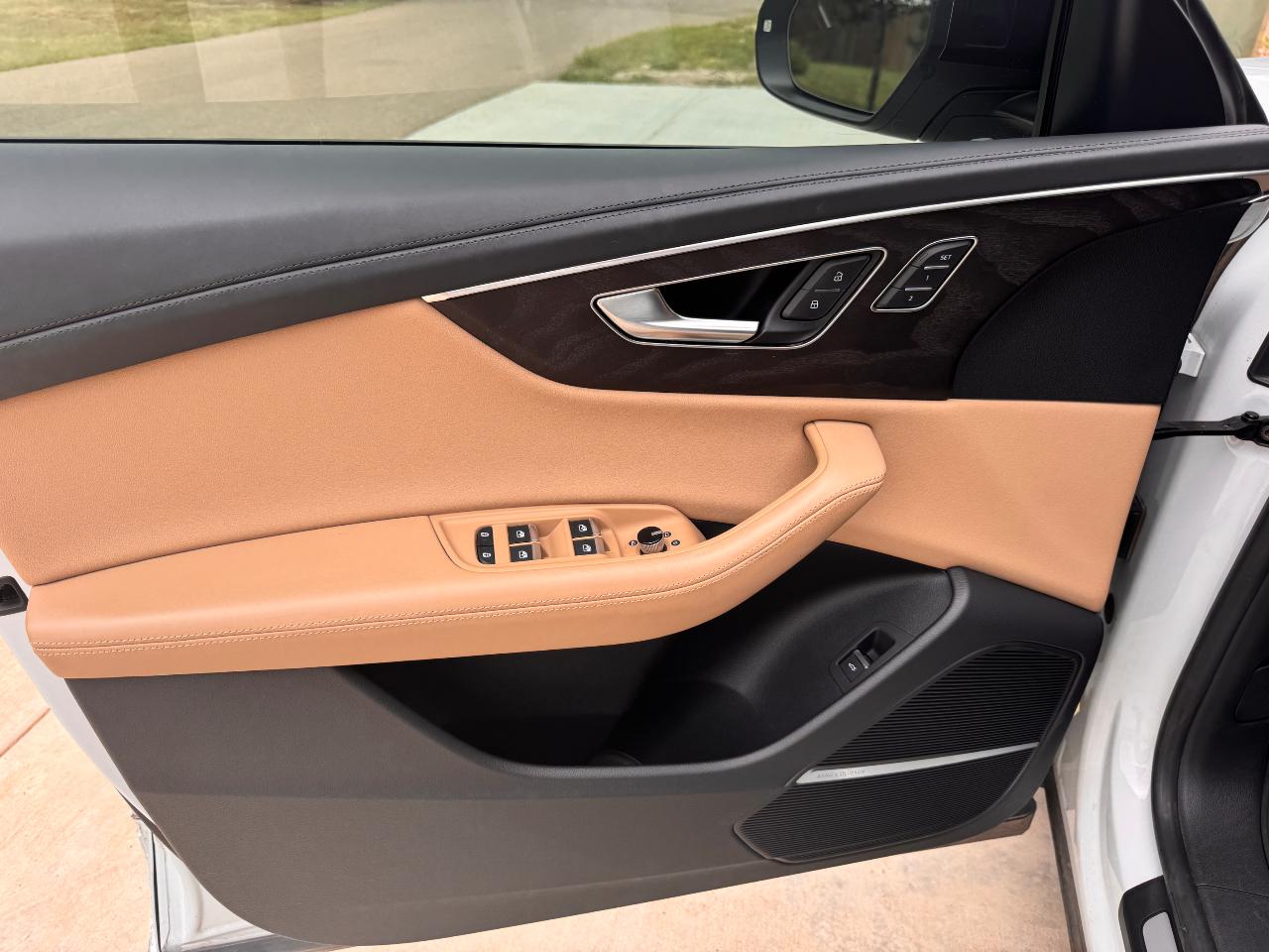 2023 AUDI Q8 55 PRESTIGE — миниатюра 15
