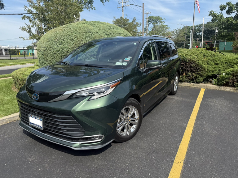 2022 Toyota SIENNA PLATINUM — фото 1