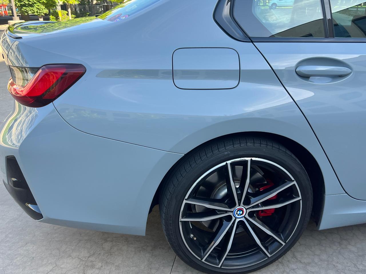 صورة 7 لـ 2023 BMW 330 I XDRIVE